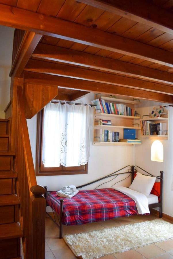 Sunshine House For 9, Cozy Set Up,Verandas, Sea View. Karterados  Exterior photo
